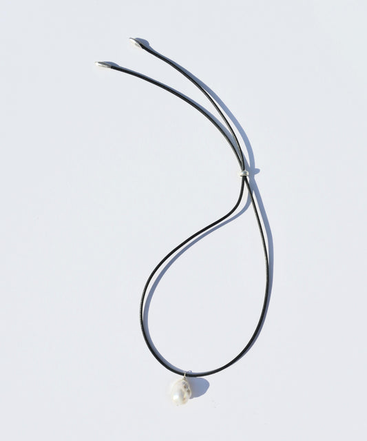 pearl leather code necklace
