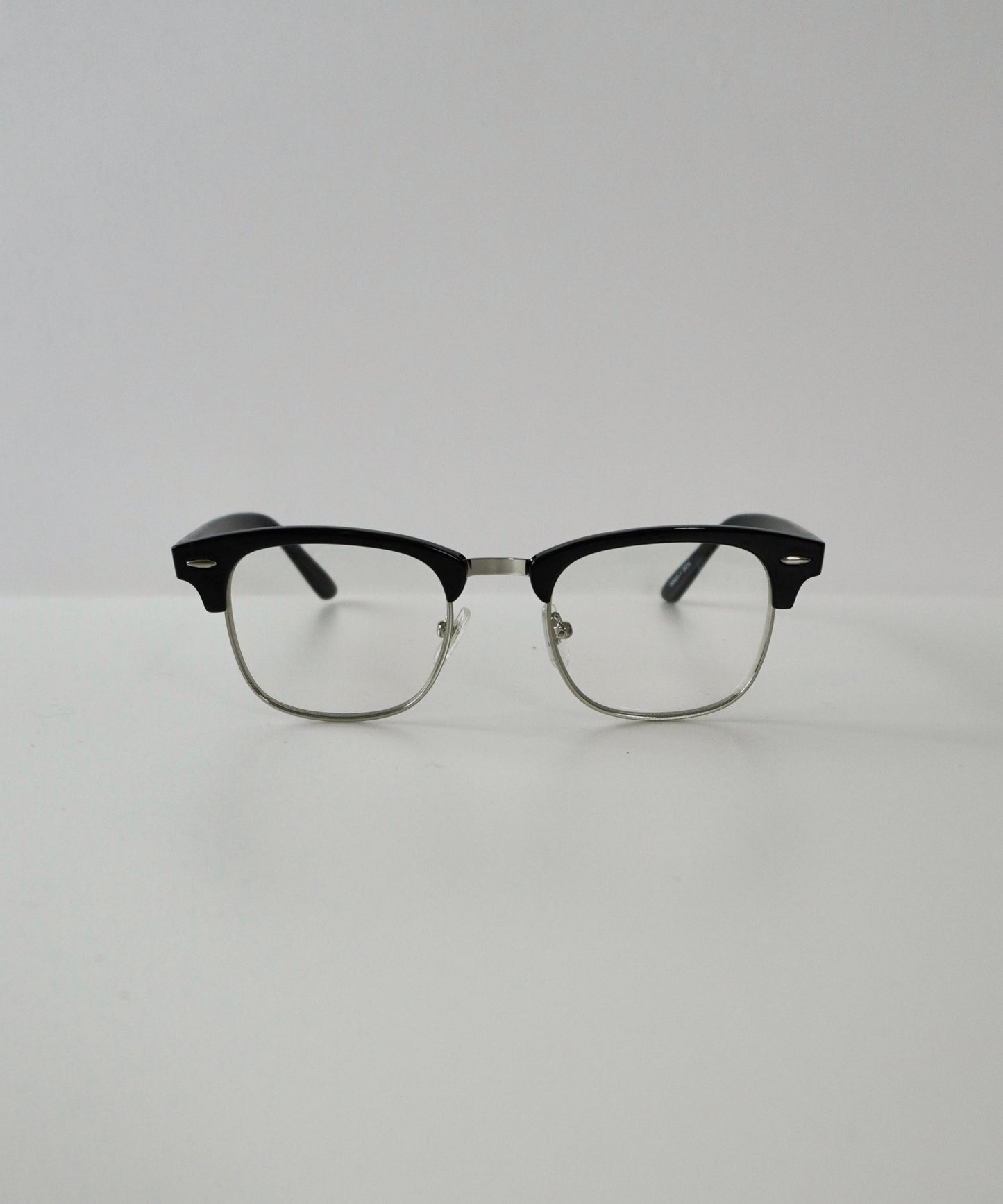 Wednesday classic brow glasses