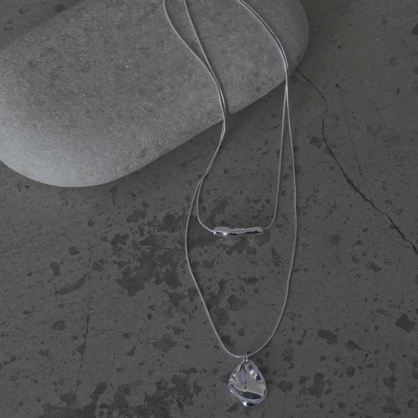 Petal chain necklace