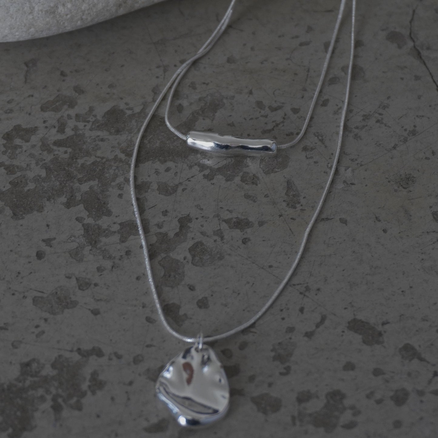 Petal chain necklace